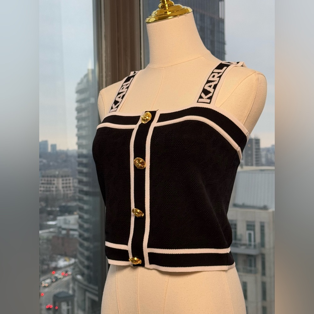 🆕 KARL LAGERFELD 🧿 NWT Classic Black Knit Cami with Logo Embroidery, Buttons - Picture 7 of 14